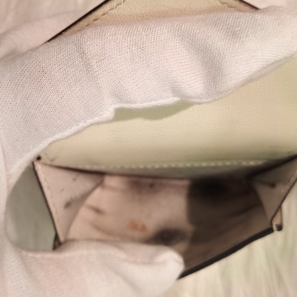 VGUC Valentino Garavani Rockstud Compact Wallet (w/ Auth, Care & RFID Cards) - Picture 11 of 12